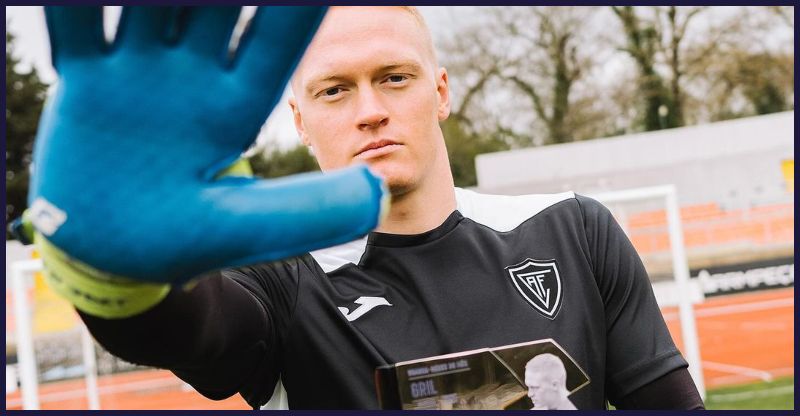 Na Portugalskem nase vse bolj opozarja bistričan Domen Gril: Slovenski vratar izbran za najboljšega čuvaja mreže v ligi Sabseg za mesec januar